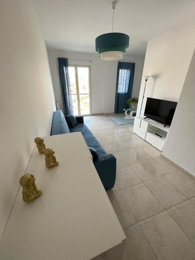 Casa Vacanze Le Tre Scimmiette Paterno  Dış mekan fotoğraf