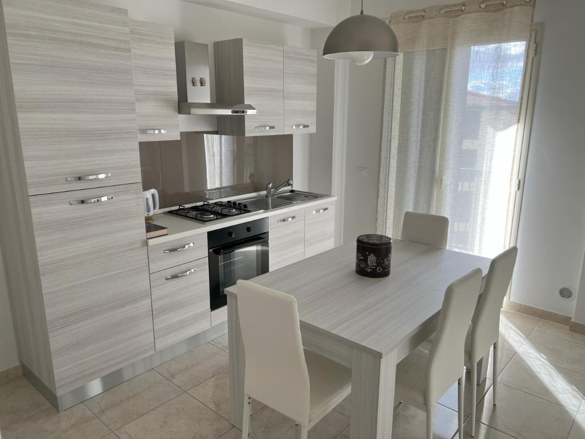 Casa Vacanze Le Tre Scimmiette Paterno  Dış mekan fotoğraf